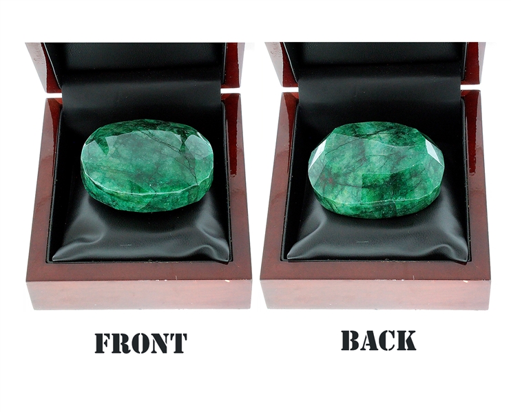 1070 Carat Oval Emerald Gemstone