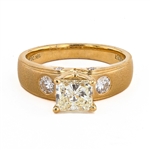 App: $6,050 1.00ct Very Light Yellow CENTER Diamond 18K Yellow Gold Ring (1.29ctw Diamonds) (Vault_R41) 